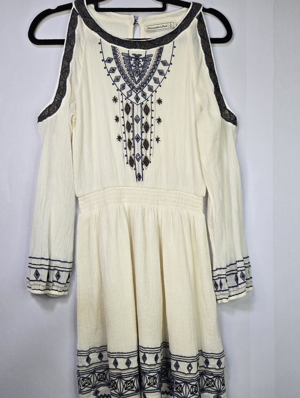 Abercrombie & Fitch Size S Cream Embroidered Cold-Shoulder Dress